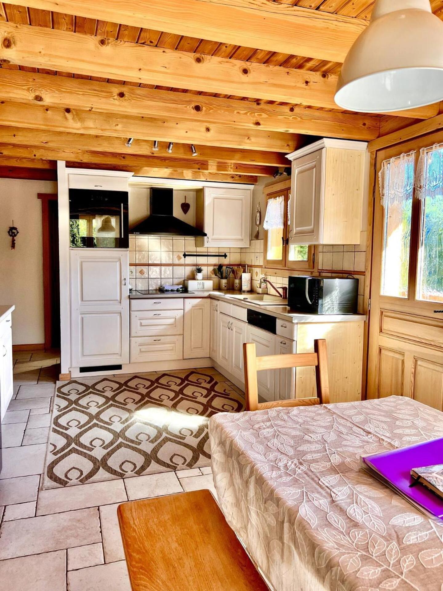 Charming Family Chalet For 8 People, With Private Hot Tub Les Clefs Dış mekan fotoğraf