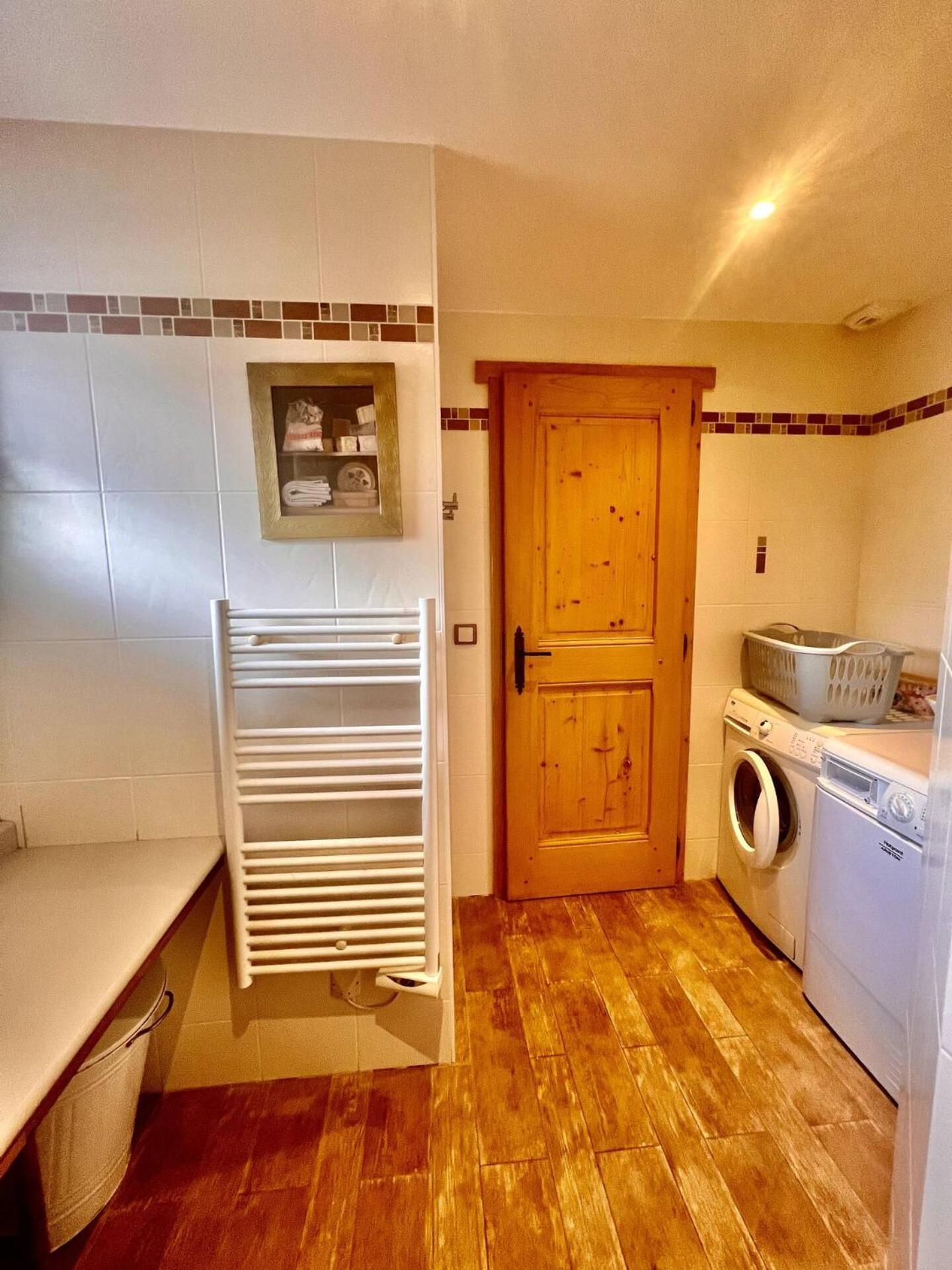 Charming Family Chalet For 8 People, With Private Hot Tub Les Clefs Dış mekan fotoğraf