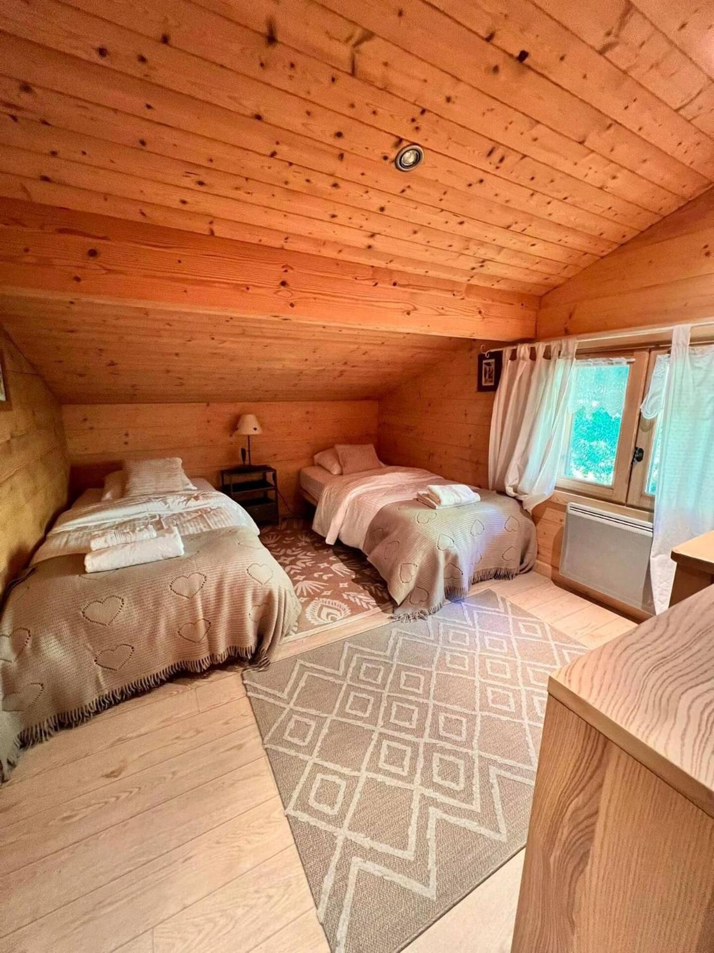 Charming Family Chalet For 8 People, With Private Hot Tub Les Clefs Dış mekan fotoğraf