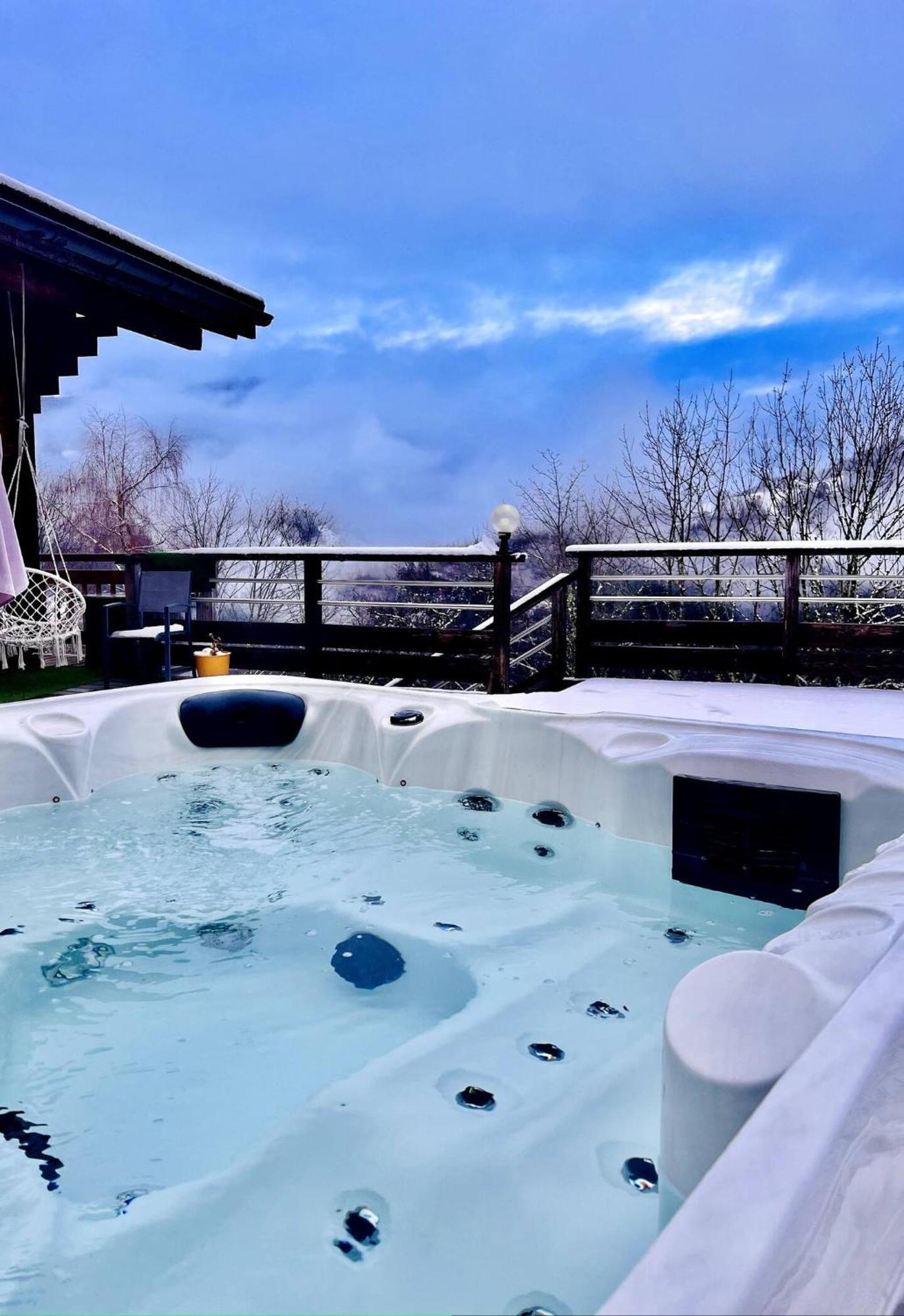 Charming Family Chalet For 8 People, With Private Hot Tub Les Clefs Dış mekan fotoğraf